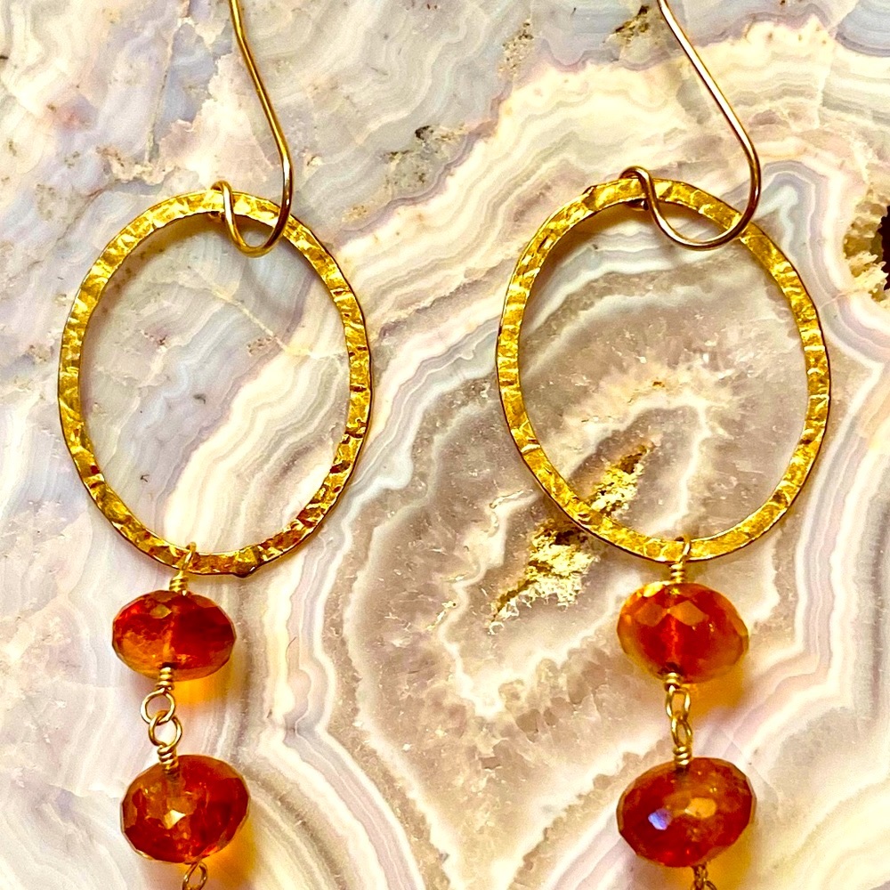 NWOT Artisan Genuine Amber Hoop Earrings - Picture 10 of 15